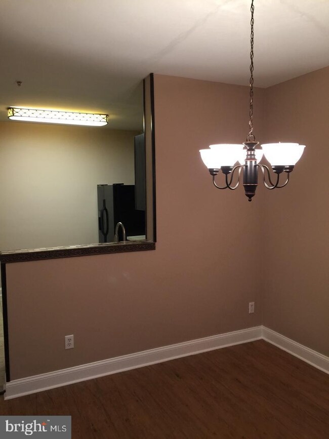 821 Oyster Ct, Odenton, MD 21113 - photo 4