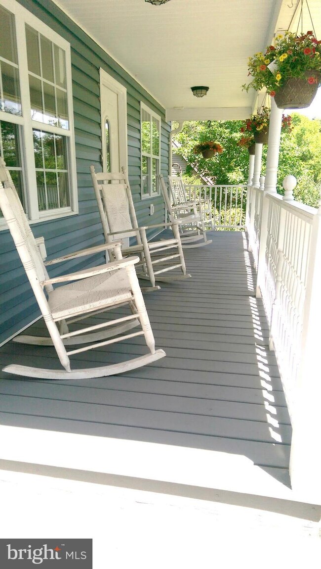 715 Quail Rd, Basye, VA 22810 - photo 3