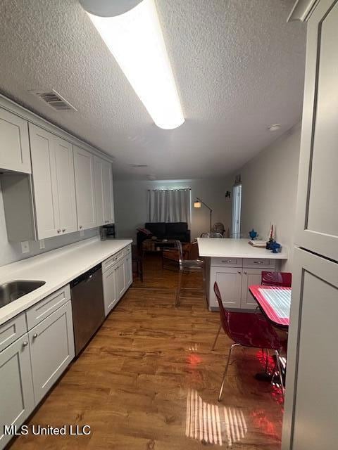 1917 Wilson Ave, Pascagoula, MS 39567 - photo 2