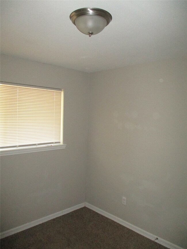 10135 Whitebrook Dr, Houston, TX 77038 - photo 7