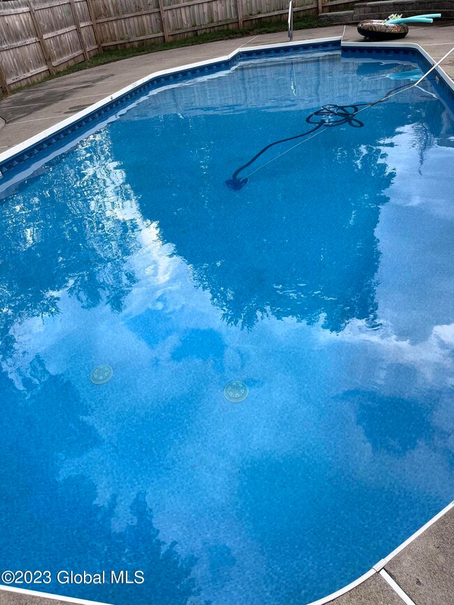 Pool 1
