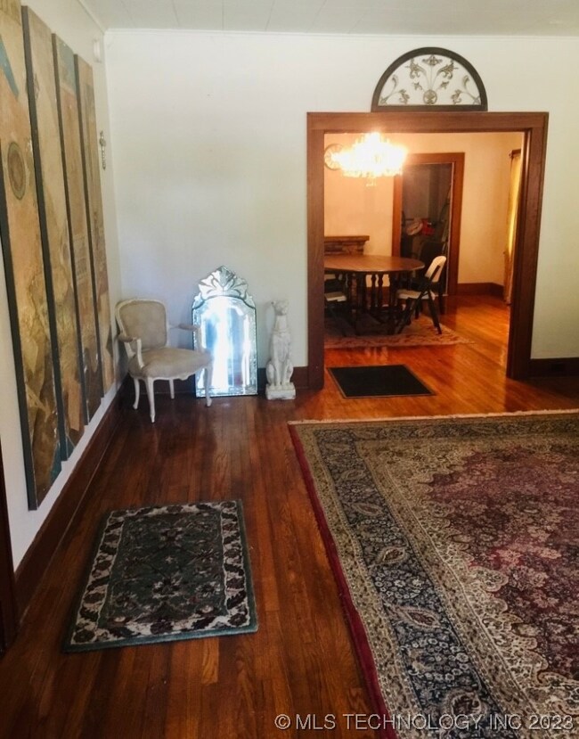 816 N Okmulgee Ave, Okmulgee, OK 74447 - photo 5