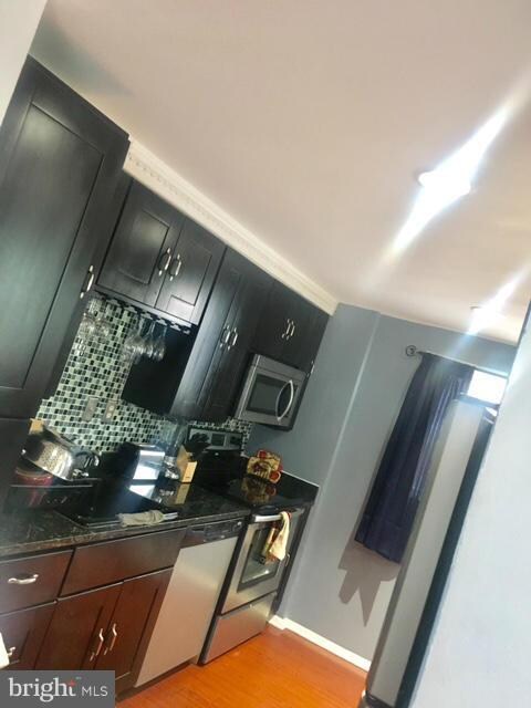 7806 Omega Ct, Hyattsville, MD 20785 - photo 4