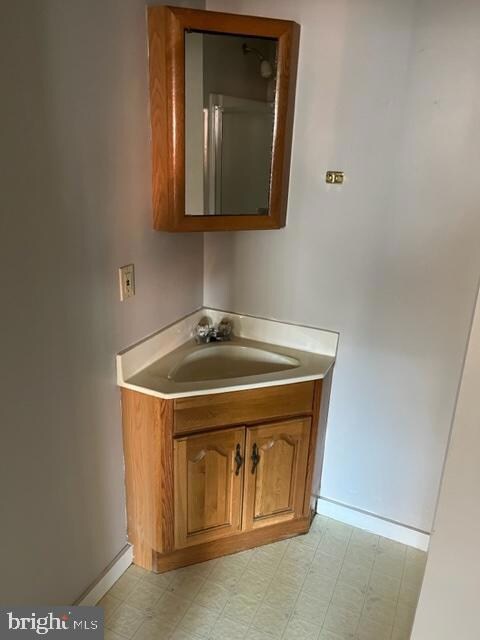 145 E Main St unit 2ND FLR FRONT, Mechanicsburg, PA 17055 - photo 7