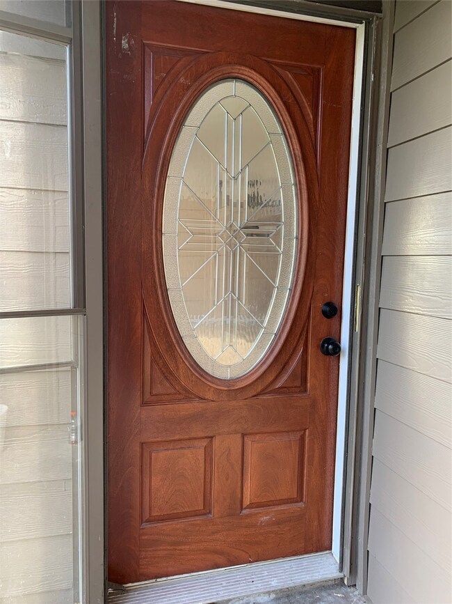 5726 Mackinaw St, Houston, TX 77053 - photo 2