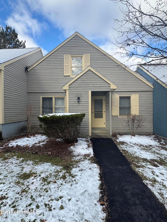 37 Corey Rd unit 14, Hancock, MA 01237 - photo 4