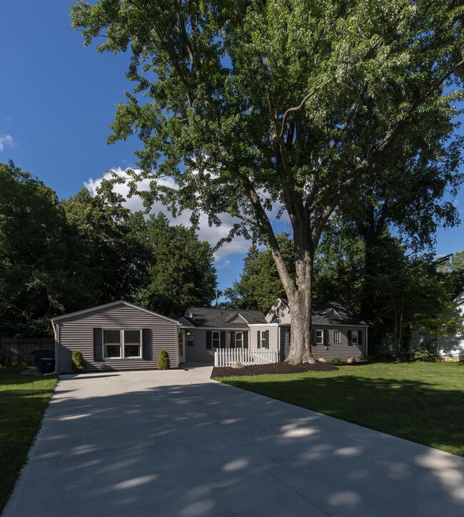 90 West Rathbone-1