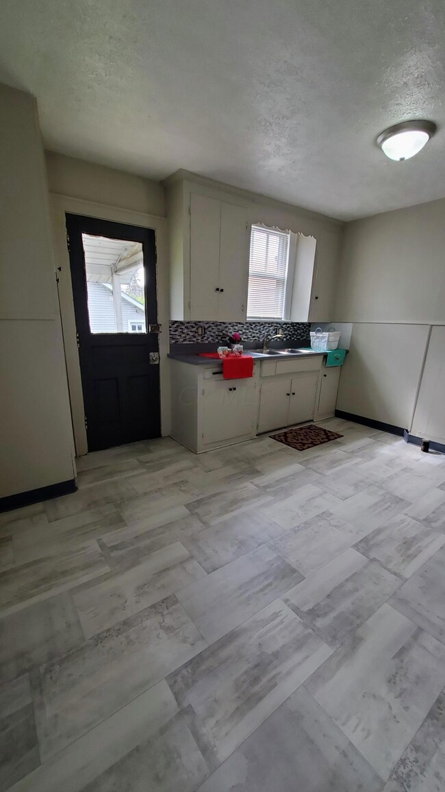 Kitchen (2)