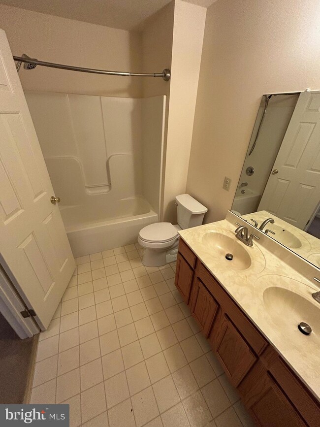 420 W 8th St unit 6, Lansdale, PA 19446 - photo 5