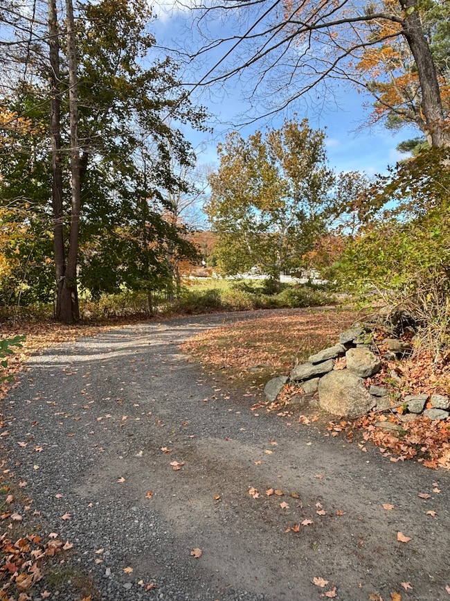 95 Buttonball Rd, Old Lyme, CT 06371 - photo 4