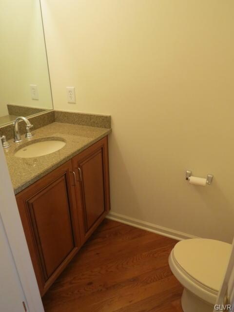 460 Inverness Cir, Easton, PA 18042 - photo 5