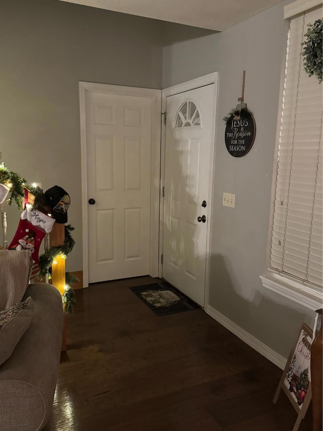 1705 S Tyler Ave, Aurora, MO 65605 - photo 2