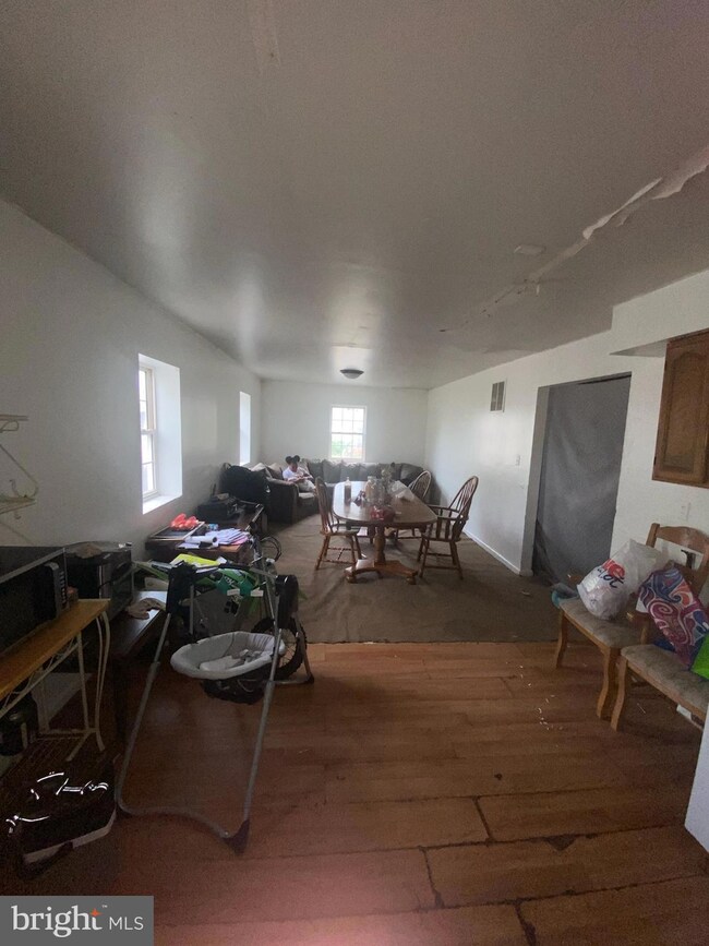 158 State St, Penns Grove, NJ 08069 - photo 2