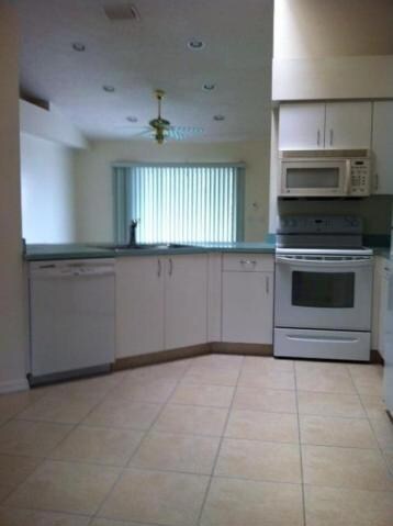 4532 SW Beta Ln, Port Saint Lucie, FL 34953 - photo 5