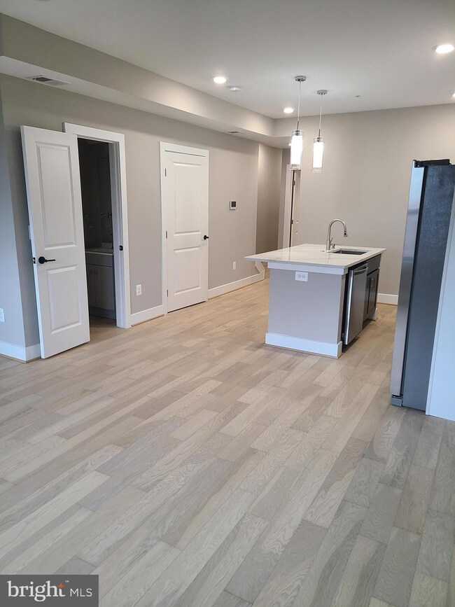 505 Kennedy St NW unit 402, Washington, DC 20011 - photo 3