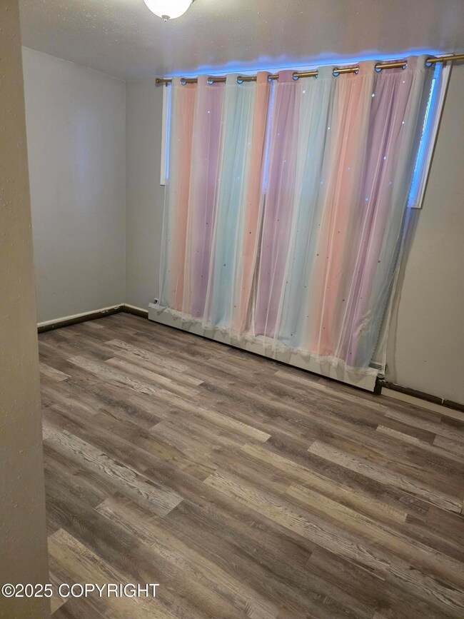 49573 Miller Loop Rd unit Lower, Kenai, AK 99611 - photo 5