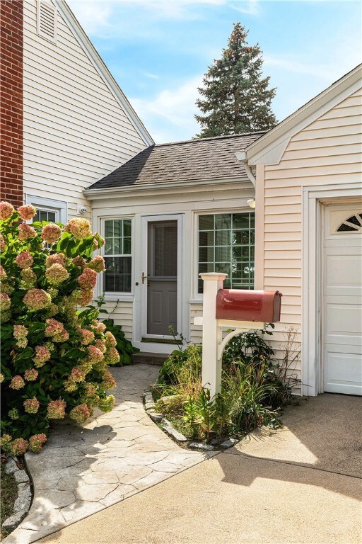 995 Bullocks Point Ave, Riverside, RI 02915 - photo 5