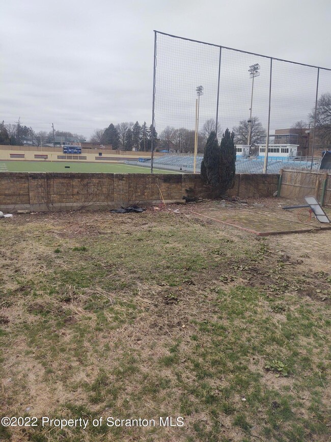 76 Corlear St, Wilkes-Barre, PA 18702 - photo 6