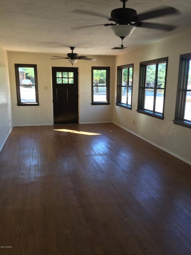 1915 E 8th St, Tucson, AZ 85719 - photo 5