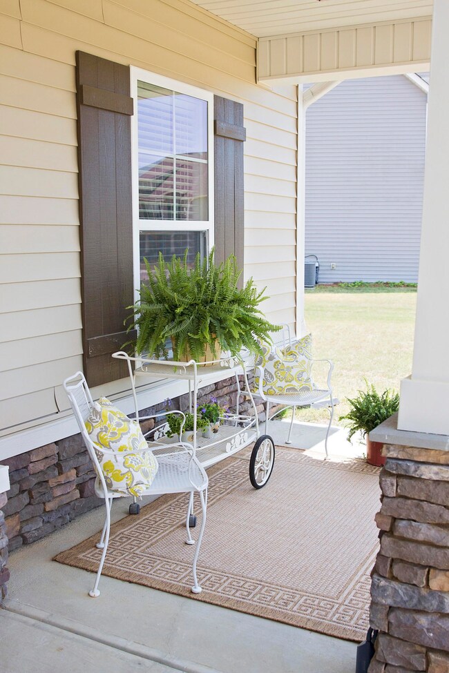 103 Caulfield Rd, Aberdeen, NC 28315 - photo 5