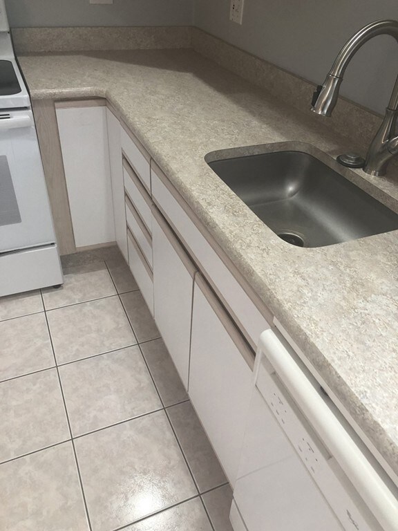 18 Belmont Park unit 1, Everett, MA 02149 - photo 6