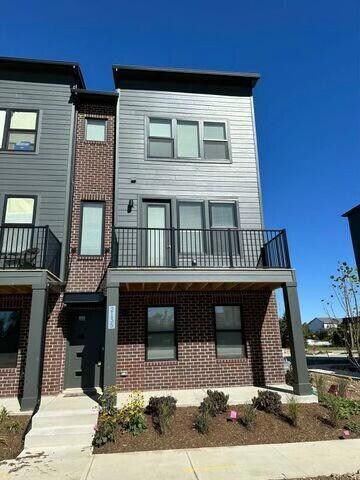 2135 Park Dr, Ann Arbor, MI 48103 - photo 2