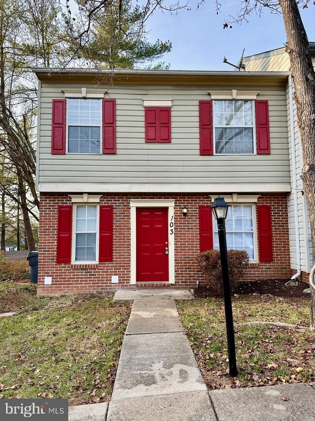 103 Wind Ridge Dr, Stafford, VA 22554 - photo 2