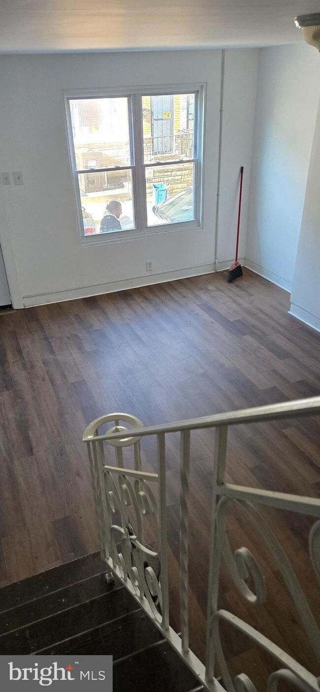 1609 S Lecount St, Philadelphia, PA 19145 - photo 6