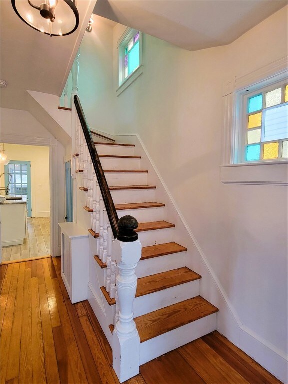 19 Carroll Ave, Newport, RI 02840 - photo 5