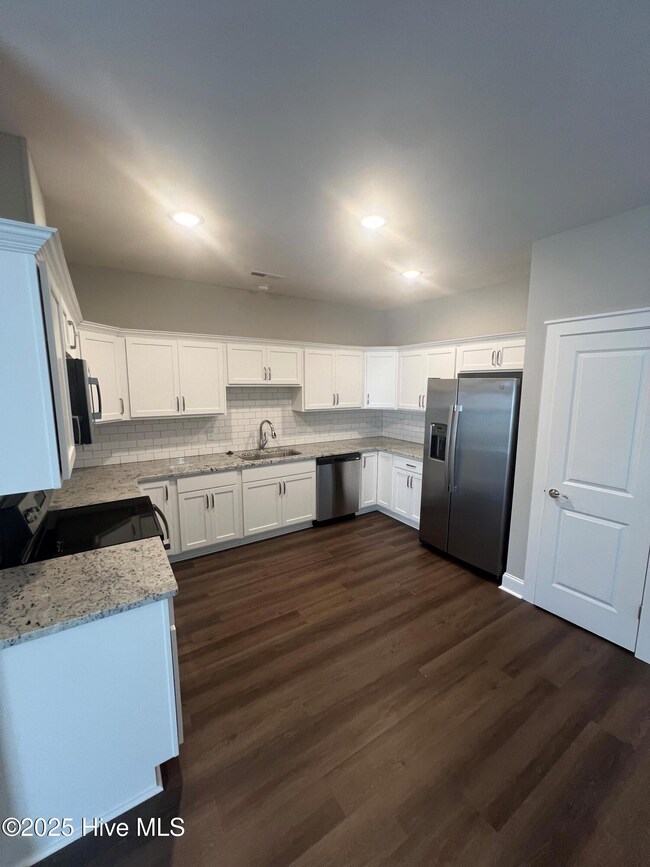 1901 Fox Creek Way unit 1, Greenville, NC 27858 - photo 6