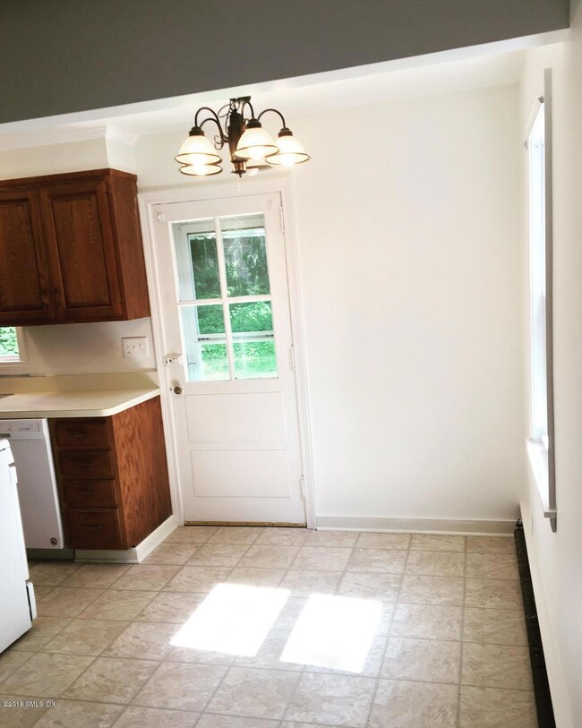 11 Fitch Ln