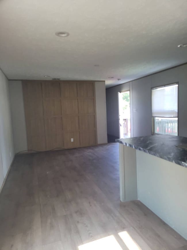 918 Collins Ave unit 36, Warner Robins, GA 31093 - photo 2