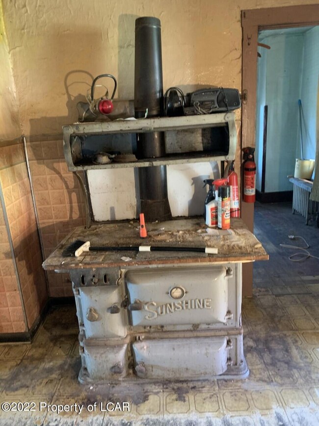 60 Morgan St, Nanticoke, PA 18634 - photo 5