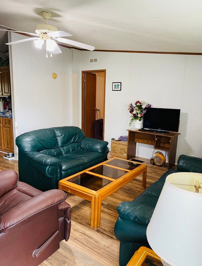 33168 Wedgewood Dr, Magnolia, TX 77354 - photo 7