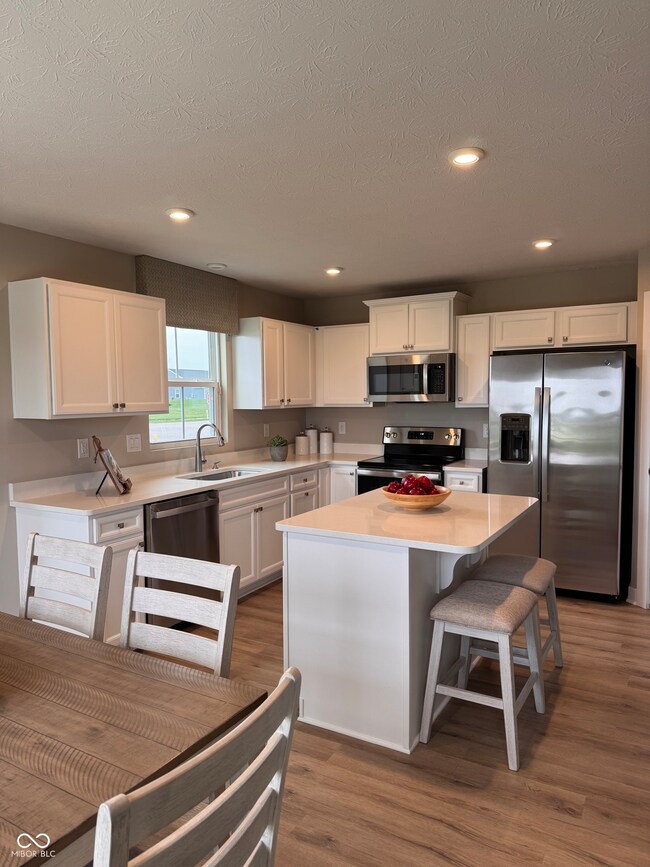 99 Gnarled Oak Ln, Whiteland, IN 46184 - photo 5