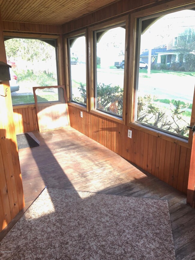 211 Forest St, Marshall, MI 49068 - photo 7