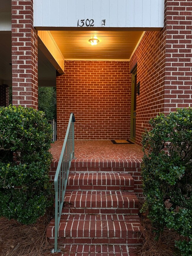 1302 W 3rd Ave, Albany, GA 31707 - photo 2