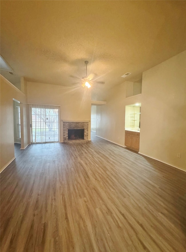 1600 Weatherstone Dr, Desoto, TX 75115 - photo 4