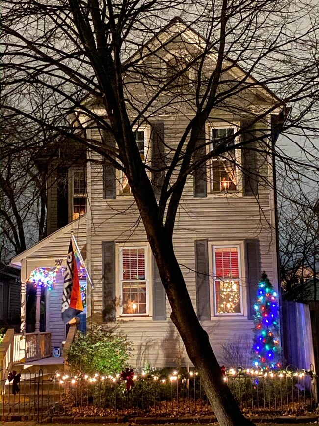 537 E Beck St, Columbus, OH 43206 - photo 2