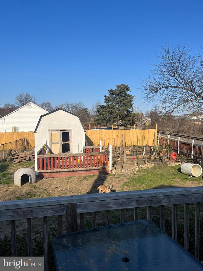 25 Poplar St, Penns Grove, NJ 08069 - photo 6