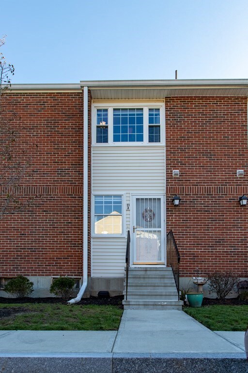 41 Foundry St unit 11-3, South Easton, MA 02375 - photo 2