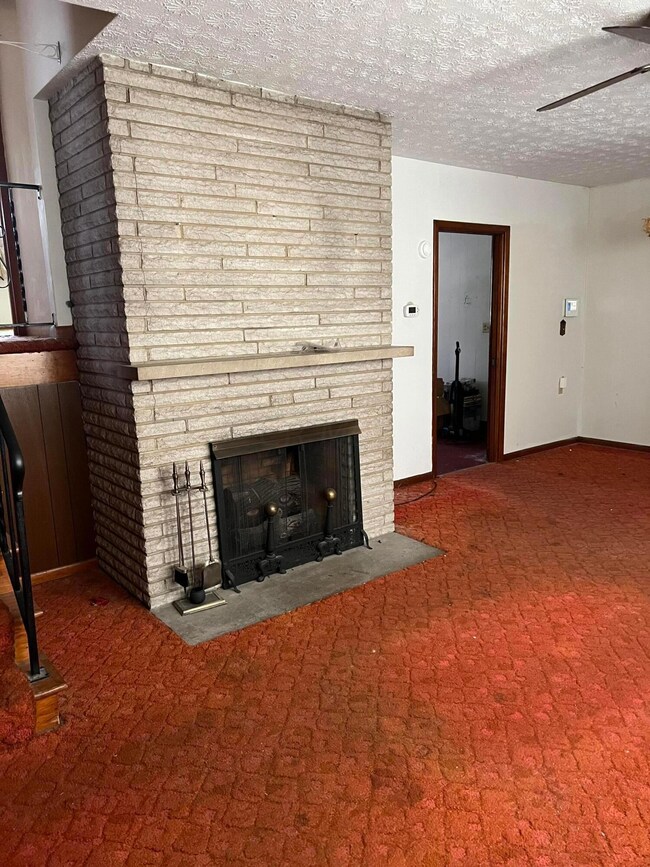 76 Pinewood Dr, Columbus, OH 43213 - photo 3