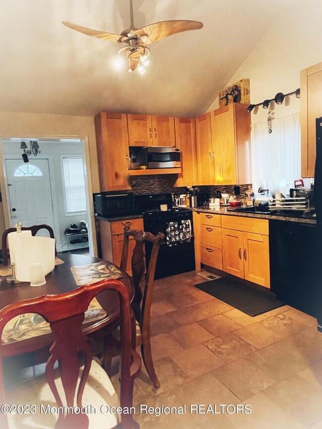 1501 Beacon St, Toms River, NJ 08757 - photo 3