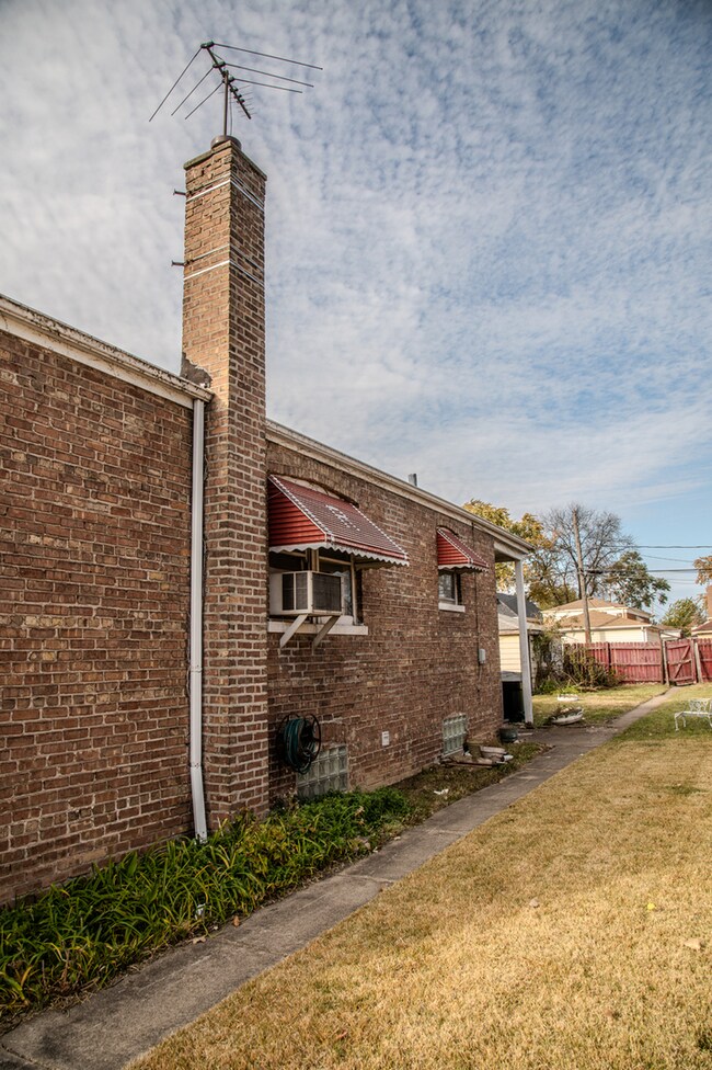 334 W 101st Place, Chicago, IL 60628 - photo 3
