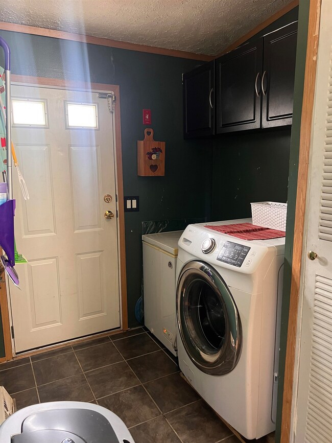 26 Anthony Cir, Swanzey, NH 03446 - photo 6