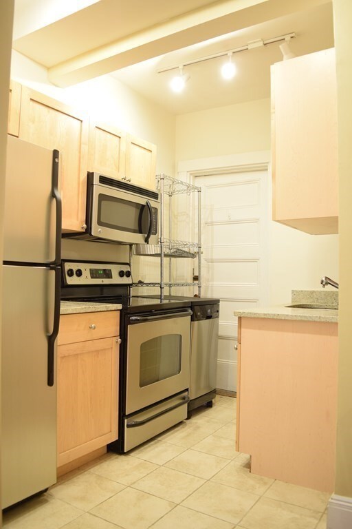2 Arlington St unit 2-21, Cambridge, MA 02140 - photo 5
