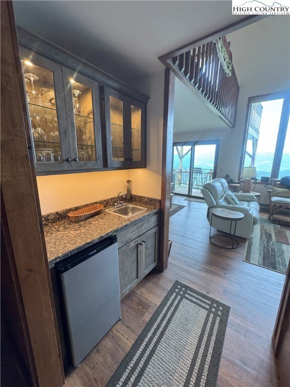 170 Crestview Ln unit 200-C, Sugar Mountain, NC 28604 - photo 7