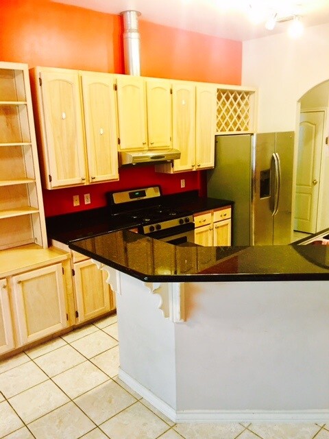 503 Goldfinch St, Laredo, TX 78045 - photo 5