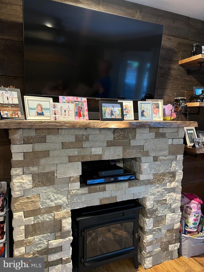 128 Bishop Dr, Aston, PA 19014 - photo 4