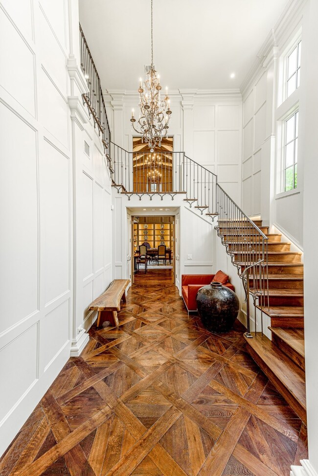 2158 Chilton Rd, Houston, TX 77019 - photo 4